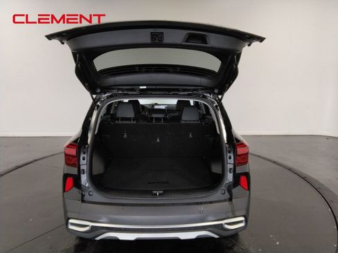 Used 2023 Kia Seltos S image 9