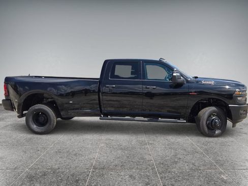 New 2026 RAM 3500 Tradesman AWD/4WD image 5