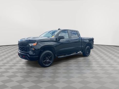 Certified 2024 Chevrolet Silverado 1500 Custom Trail Boss w/ LPO, Dark Essentials Package AWD/4WD image 6