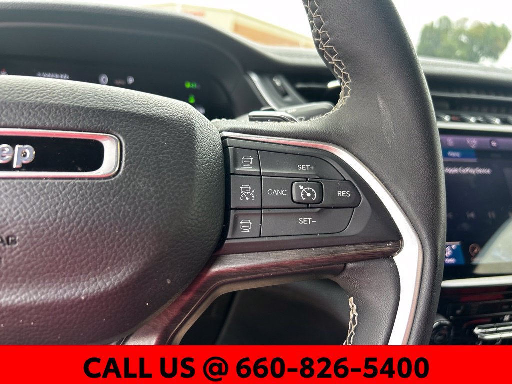 Used 2024 Jeep Grand Cherokee Limited 4xe AWD/4WD image 16
