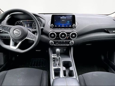 Used 2023 Nissan Sentra SV image 7