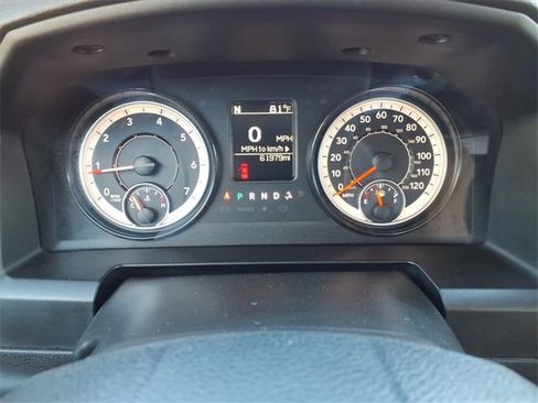 Used 2022 RAM 1500 Classic SLT image 23