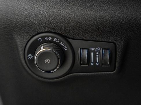 New 2026 Jeep Compass Limited image 44