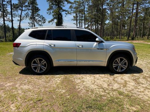 Used 2019 Volkswagen Atlas SE FWD image 6