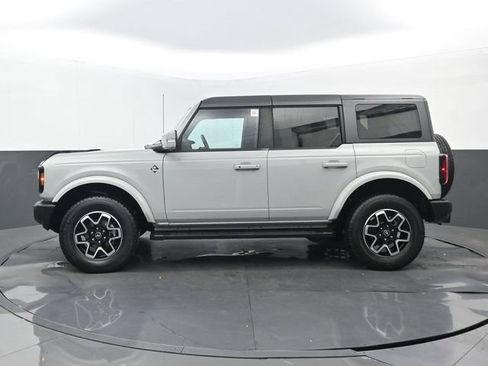 Used 2024 Ford Bronco Outer Banks AWD/4WD image 23