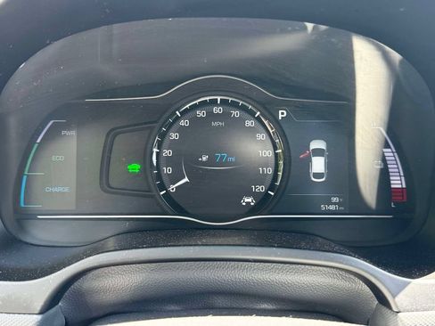 Used 2019 Hyundai Ioniq Limited FWD image 25