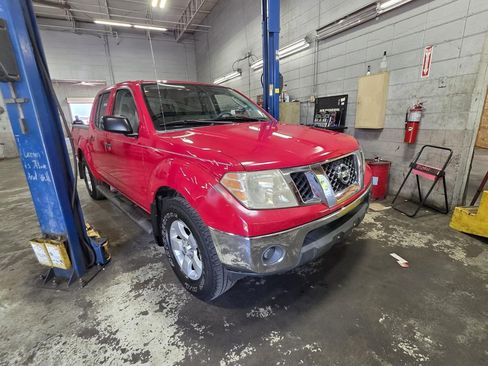 Used 2011 Nissan Frontier SV RWD image 1