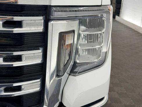 Used 2023 GMC Sierra 3500 SLE w/ SLE Convenience Package image 10