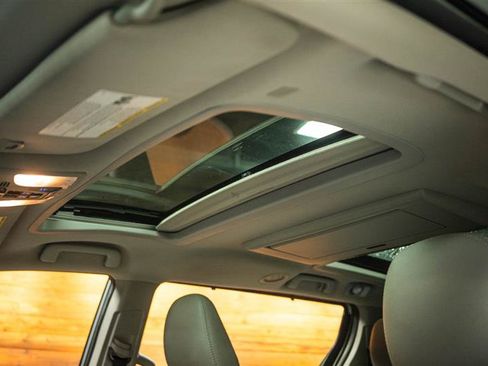 Used 2020 Toyota Sienna Limited Premium w/ Carpet Mat Package AWD/4WD image 25