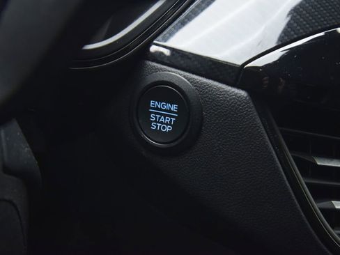 Used 2024 Ford Escape ST-Line w/ Cold Weather Package image 31