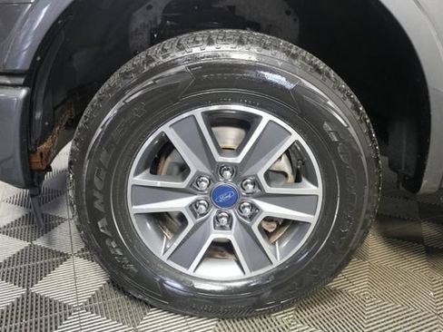 Used 2017 Ford F150 XLT w/ Equipment Group 302A Luxury AWD/4WD image 10