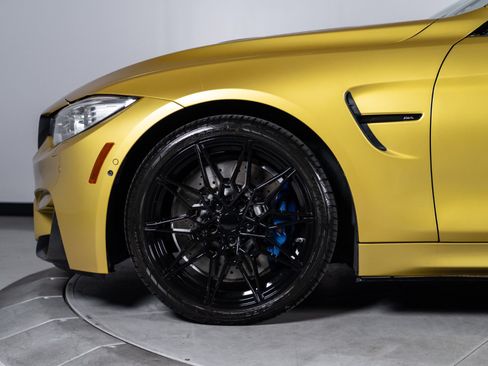 Used 2015 BMW M4 Coupe RWD image 3