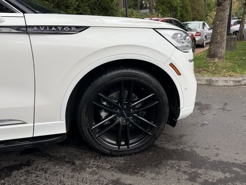 Used 2022 Lincoln Aviator Black Label w/ Dynamic Handling Package image 16
