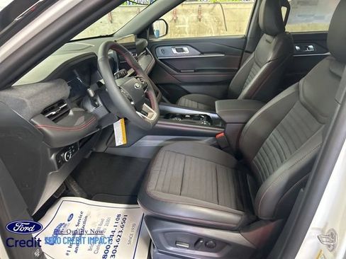 New 2026 Ford Explorer ST-Line w/ ST-Line Street Pack AWD/4WD image 9