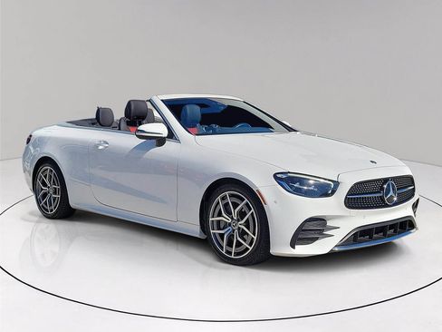 Used 2023 Mercedes-Benz E 450 Cabriolet image 2