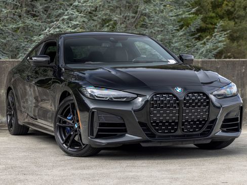 Used 2022 BMW M440i Coupe w/ Shadowloine Package RWD image 6