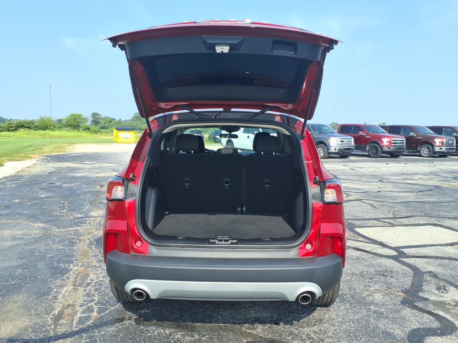 Used 2020 Ford Escape SE AWD/4WD image 9