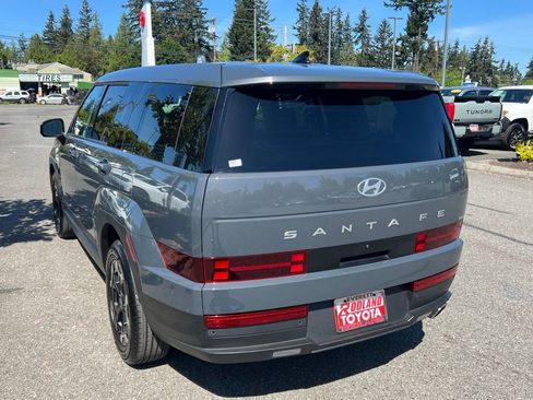 Used 2024 Hyundai Santa Fe SE AWD/4WD image 9
