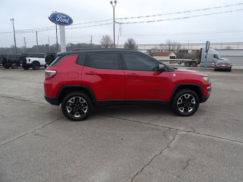 Used 2018 Jeep Compass Trailhawk image 9
