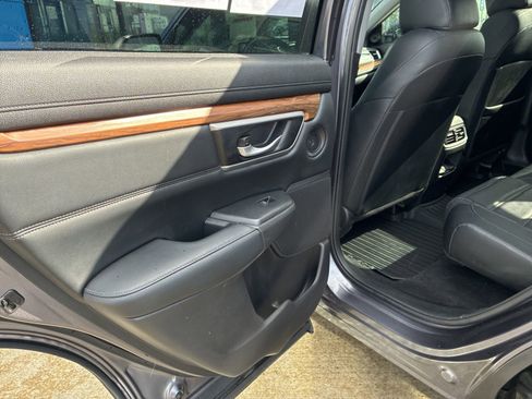 Used 2022 Honda CR-V Touring image 11