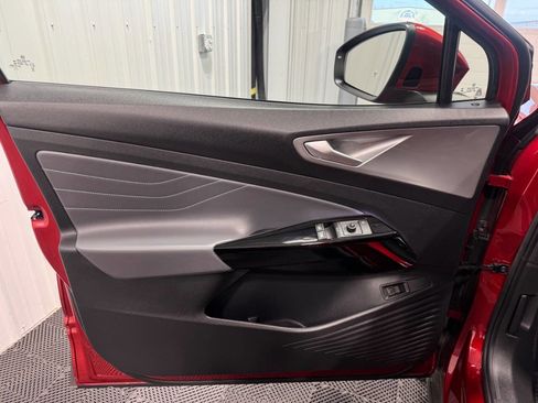 Used 2023 Volkswagen ID.4 Pro S image 11