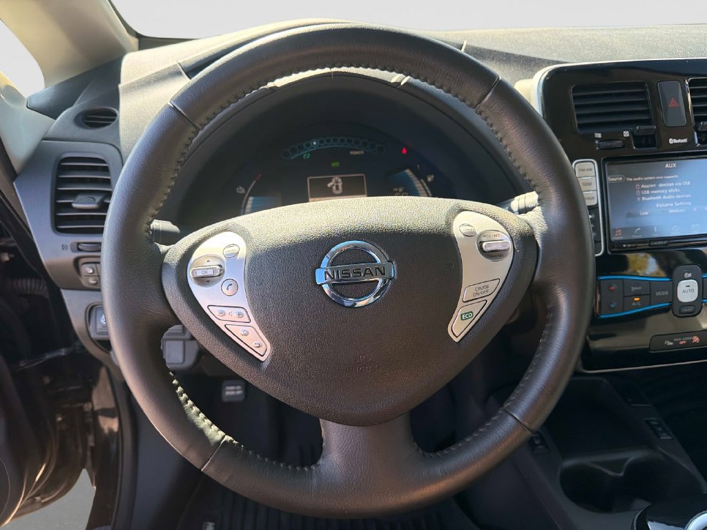 Used 2017 Nissan Leaf SV w/ Premium Package FWD image 31