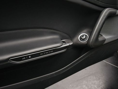 Used 2018 Ferrari GTC4Lusso T image 51