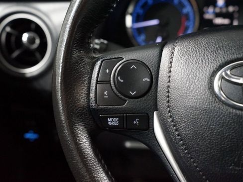 Used 2019 Toyota Corolla SE image 14