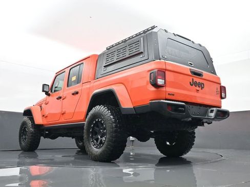 Used 2023 Jeep Gladiator Willys image 23