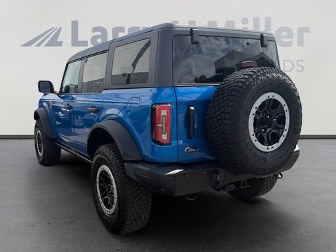 Used 2024 Ford Bronco Badlands AWD/4WD image 3