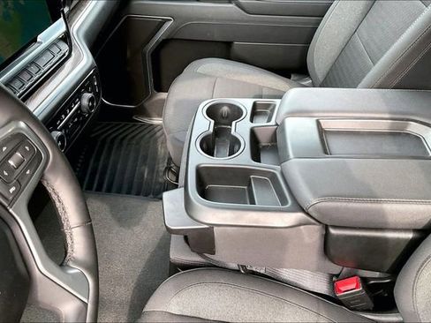 Used 2025 Chevrolet Silverado 2500 LT w/ Convenience Package image 13