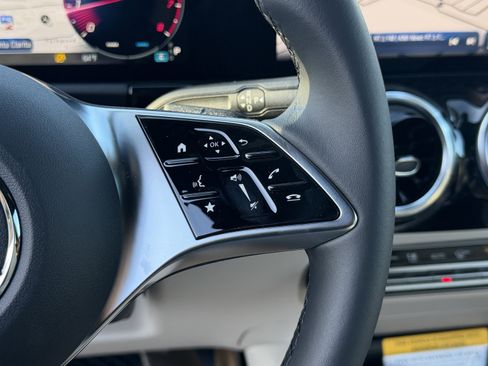 New 2026 Mercedes-Benz GLA 250 image 23