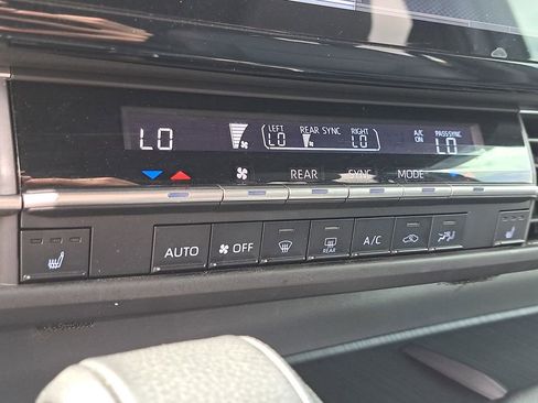 Used 2021 Toyota Sienna XSE image 25