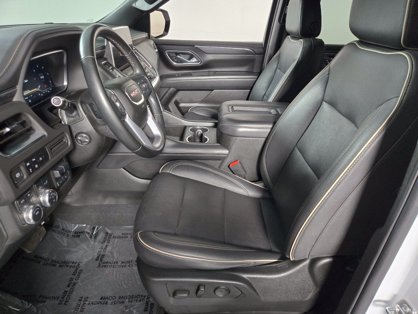 Used 2023 GMC Yukon SLT w/ SLT Luxury Package AWD/4WD image 11