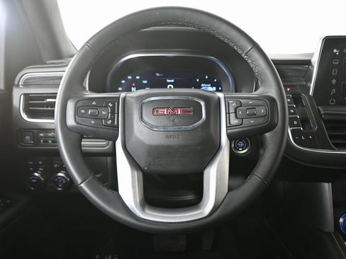Used 2024 GMC Yukon SLT image 35