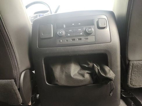 Used 2019 GMC Yukon Denali w/ Denali Ultimate Package image 15