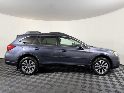 Used 2017 Subaru Outback 3.6R Limited AWD/4WD image 7