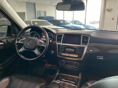 Used 2014 Mercedes-Benz GL 450 4MATIC image 31