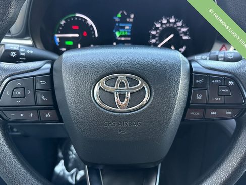 Used 2024 Toyota Sienna LE image 24