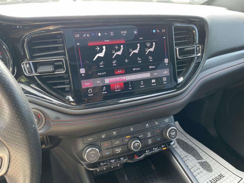 Used 2025 Dodge Durango GT AWD/4WD image 24