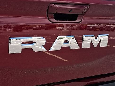Used 2025 RAM 1500 Laramie AWD/4WD image 30
