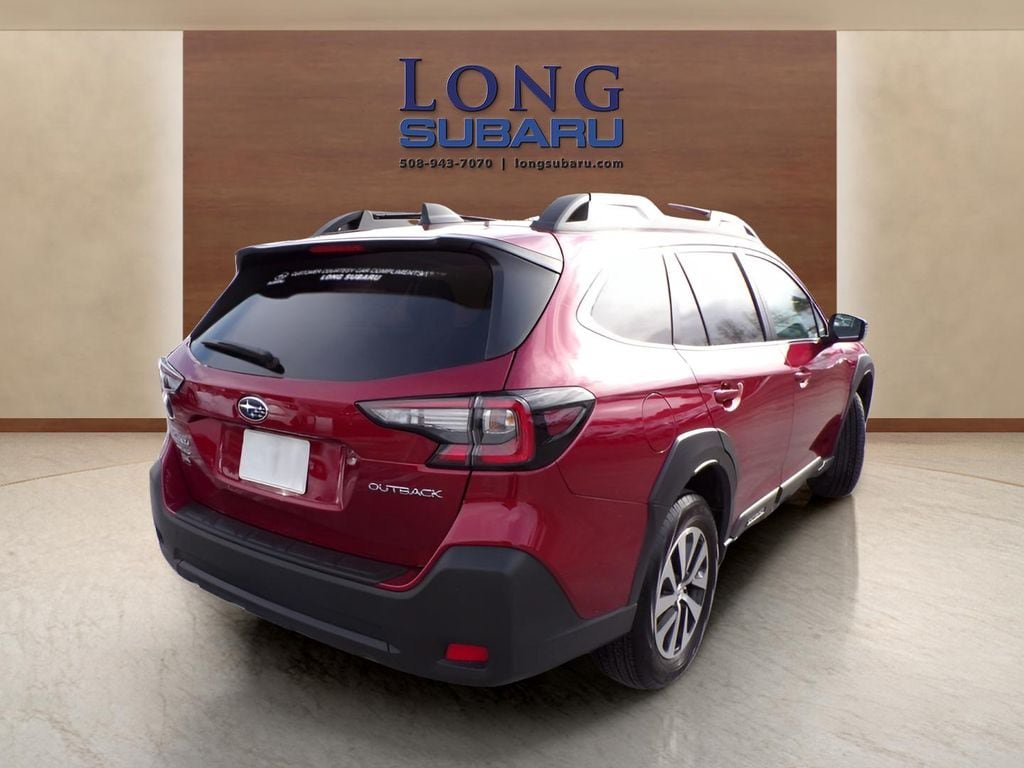 Certified 2025 Subaru Outback Premium AWD/4WD image 11