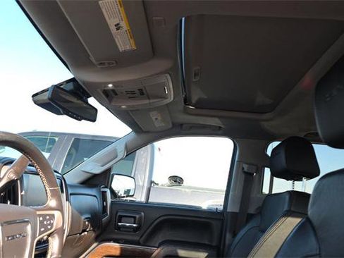 Used 2018 GMC Sierra 1500 Denali w/ Denali Ultimate Package AWD/4WD image 10