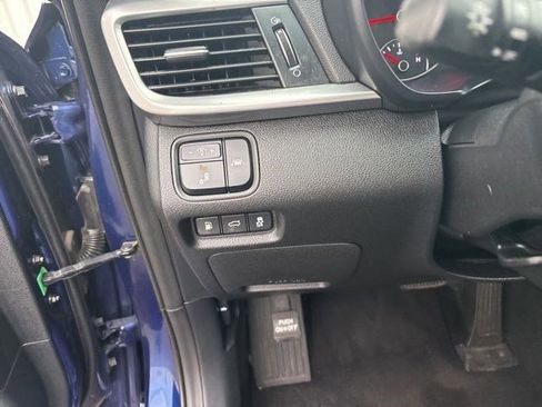 Used 2019 Kia Optima LX image 19