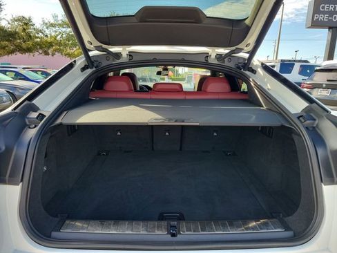 Used 2021 BMW X6 sDrive40i w/ M Sport Package image 11