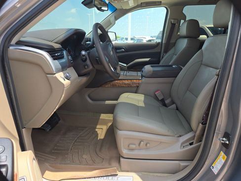 Used 2017 Chevrolet Tahoe Premier RWD image 9