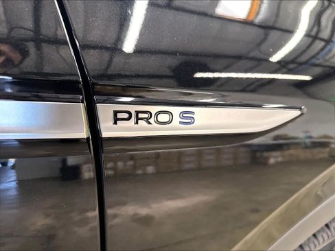 Used 2022 Volkswagen ID.4 Pro S RWD image 27