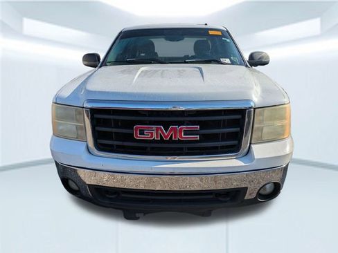Used 2007 GMC Sierra 1500 SLE w/ South Central Value Package image 2