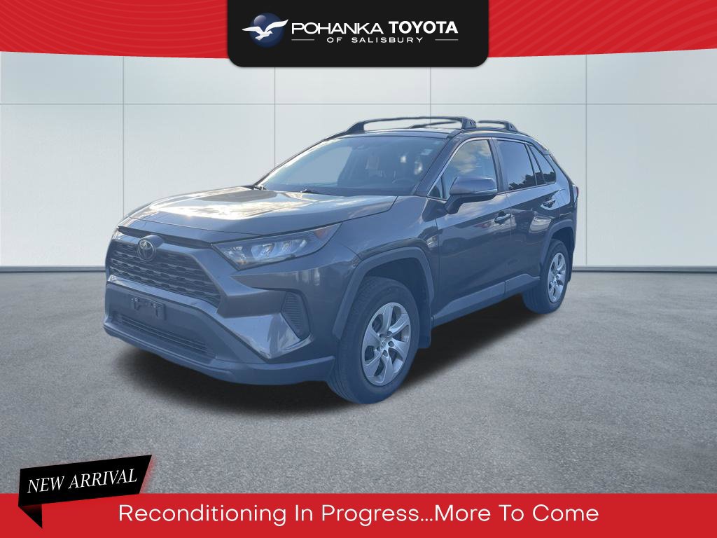Used 2021 Toyota RAV4 LE AWD/4WD image 1