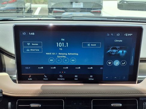 Used 2023 Lincoln Nautilus FWD image 21